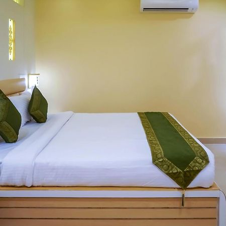 Treebo Oasis, Laxmisagar Otel Bhubaneswar Dış mekan fotoğraf